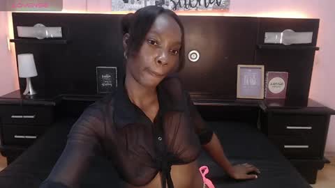 Snapshot of mayrenbrown chatting on April 2026 10:25:02 PM mayrenbrown online show from April 2026 10:25:02 PM