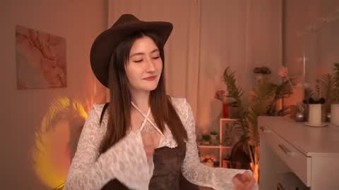  May  online show from April 2026 06:18:01 AM