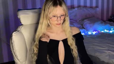 Snapshot of mayvi_cold chatting on February 2026 06:49:02 PM mayvi_cold online show from February 2026 06:49:02 PM