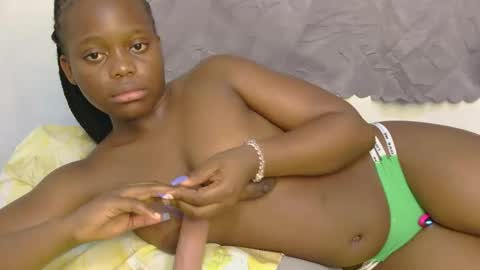 Snapshot of mazel_quincy chatting on September 2025 08:36:02 AM mazel_quincy online show from September 2025 08:36:02 AM