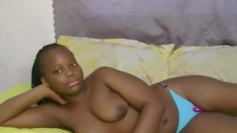 Snapshot of mazel_quincy chatting on September 2025 08:06:02 AM mazel_quincy online show from September 2025 08:06:02 AM