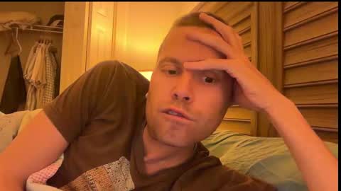 lol online show from November 2025 02:44:02 AM