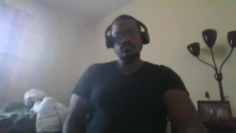 Snapshot of mbsupreme chatting on November 2025 06:12:01 PM Mark online show from November 2025 06:12:01 PM