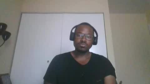 Snapshot of mbsupreme chatting on December 2025 02:37:02 PM Mark online show from December 2025 02:37:02 PM