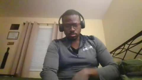 Snapshot of mbsupreme chatting on December 2025 10:59:02 PM Mark online show from December 2025 10:59:02 PM