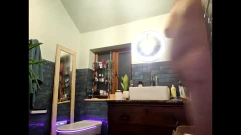 Snapshot of mccock16cm chatting on April 2026 03:40:02 AM mccock16cm online show from April 2026 03:40:02 AM