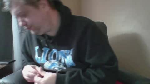 Snapshot of mckhero chatting on April 2026 11:52:01 AM Sean online show from April 2026 11:52:01 AM