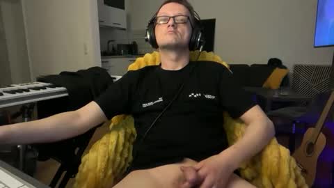 Mike online show from February 2026 09:59:02 PM