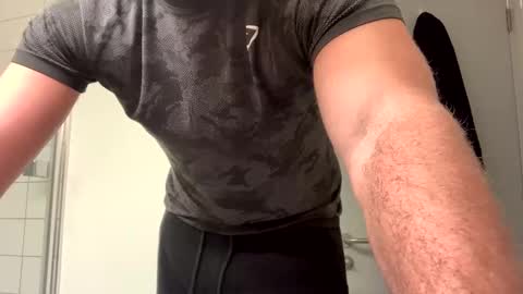 Snapshot of mcr8080 chatting on December 2024 12:04:01 PM mcr8080 online show from December 2024 12:04:01 PM