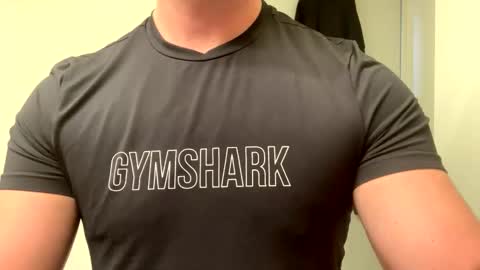 Snapshot of mcr8080 chatting on January 2025 03:22:01 PM mcr8080 online show from January 2025 03:22:01 PM