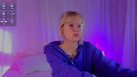 Snapshot of me1roze chatting on February 2026 08:12:02 AM Roze online show from February 2026 08:12:02 AM