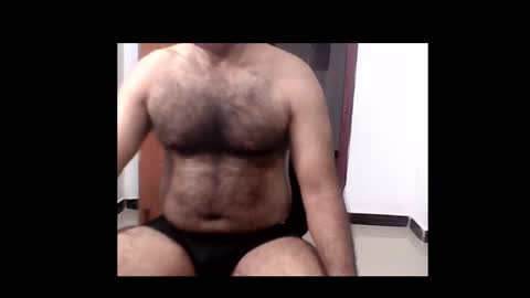 Snapshot of me_hai12 chatting on January 2025 04:07:02 PM me_hai12 online show from January 2025 04:07:02 PM