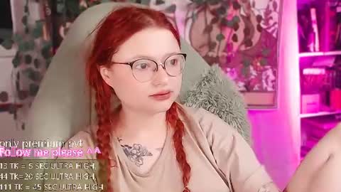 Snapshot of me_hanna chatting on June 2026 02:14:01 AM Hanna online show from June 2026 02:14:01 AM