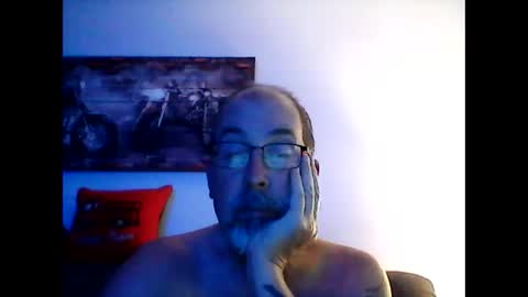 me at home online show from December 2025 01:40:01 PM