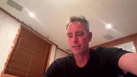 Meau Lest online show from October 2025 07:27:01 PM