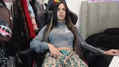 Snapshot of meclarityxxx chatting on December 2024 07:22:02 PM online show from December 2024 07:22:02 PM