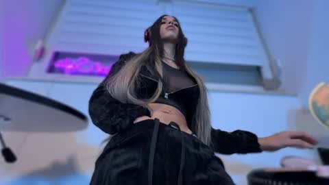 Snapshot of meclarityxxx chatting on November 2025 08:16:01 PM online show from November 2025 08:16:01 PM