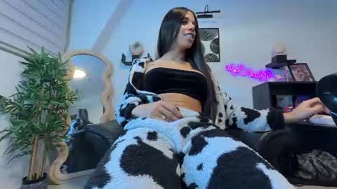   online show from July 2026 05:44:02 PM