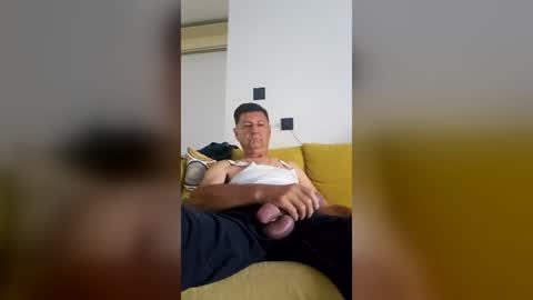 Snapshot of medeni62 chatting on June 2026 04:48:02 AM medeni62 online show from June 2026 04:48:02 AM