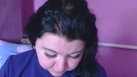Snapshot of medjik_lool chatting on April 2026 06:18:02 AM Oltereodora-lima online show from April 2026 06:18:02 AM