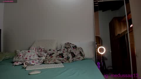 medussa13 online show from December 2024 12:08:02 PM