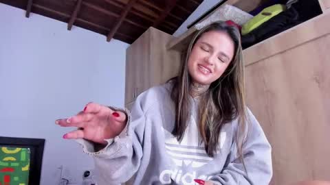 medussa13 online show from September 2025 01:13:01 PM