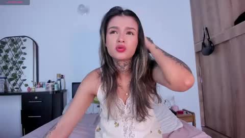 Snapshot of medussa13 chatting on April 2026 12:10:01 PM medussa13 online show from April 2026 12:10:01 PM