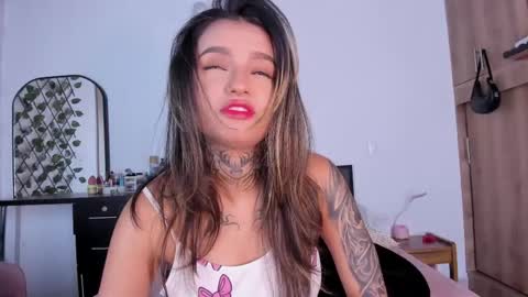 Snapshot of medussa13 chatting on April 2026 12:09:02 PM medussa13 online show from April 2026 12:09:02 PM