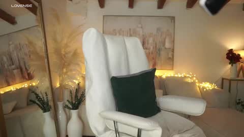 Andrea  online show from February 2025 12:39:02 PM