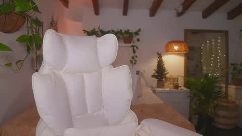 Andrea  online show from December 2025 05:08:02 PM