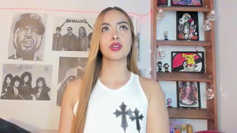 Emily online show from November 2025 11:15:01 PM