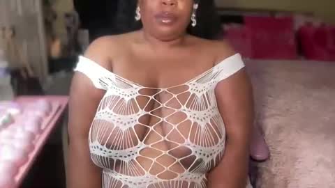 Snapshot of meetsouthernpeach chatting on March 2026 03:52:01 AM Southern Peach online show from March 2026 03:52:01 AM