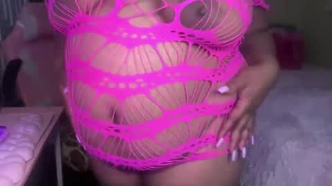 Snapshot of meetsouthernpeach chatting on May 2026 02:31:02 AM Southern Peach online show from May 2026 02:31:02 AM