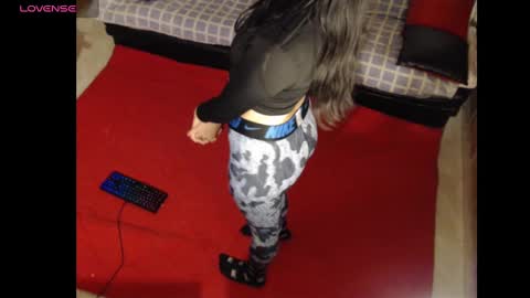 Snapshot of meg4nmiau chatting on February 2025 09:53:02 AM Meg4n Miauuuu online show from February 2025 09:53:02 AM