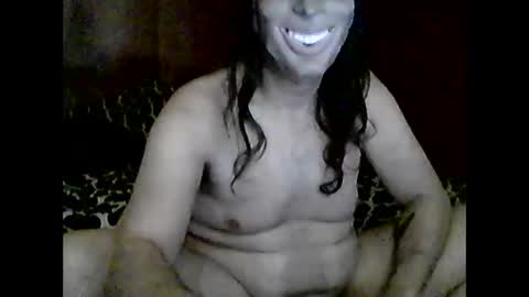 Snapshot of megaloxuan chatting on April 2026 01:18:01 AM Rockloud online show from April 2026 01:18:01 AM