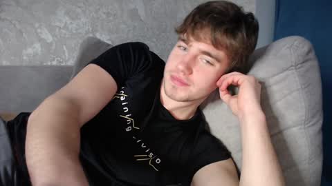 Max online show from January 2025 01:37:02 AM