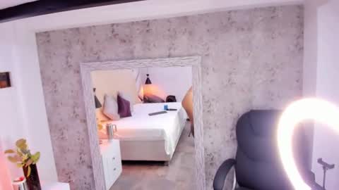 Snapshot of megan8_ chatting on November 2025 03:17:01 AM Megan online show from November 2025 03:17:01 AM