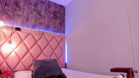 M E G A N online show from January 2025 12:38:01 AM