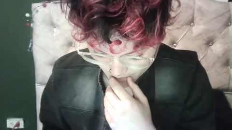 Megan and sophi online show from January 2025 05:12:02 AM