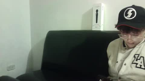 Megan and sophi online show from February 2025 07:59:01 AM