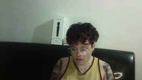 Megan and sophi online show from February 2025 10:47:02 AM