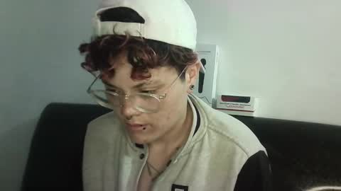 Megan and sophi online show from February 2025 05:56:02 AM