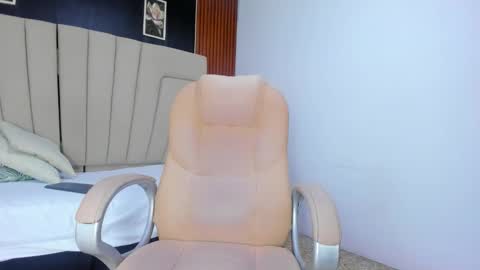 Snapshot of megan_hally chatting on December 2025 03:14:02 AM Megan online show from December 2025 03:14:02 AM