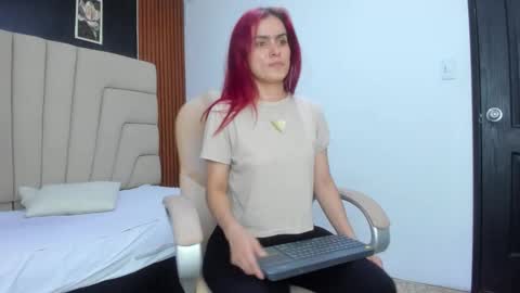 Snapshot of megan_hally chatting on February 2026 03:03:02 AM Megan online show from February 2026 03:03:02 AM