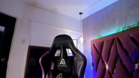 Snapshot of megan_inked_ chatting on January 2025 02:38:02 AM online show from January 2025 02:38:02 AM