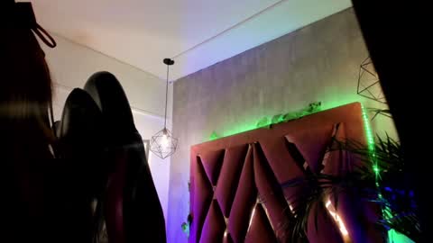 Snapshot of megan_inked_ chatting on January 2025 02:48:01 AM online show from January 2025 02:48:01 AM