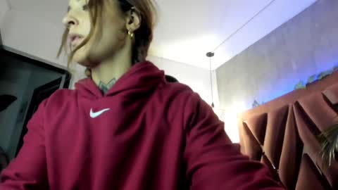 Snapshot of megan_inked_ chatting on February 2025 02:17:01 AM online show from February 2025 02:17:01 AM