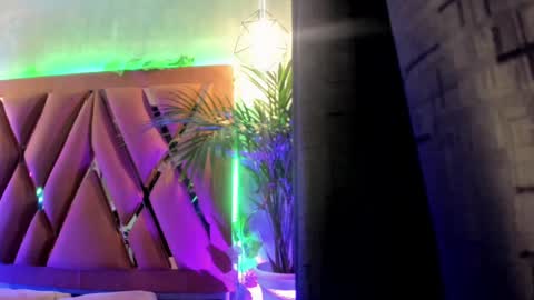 Snapshot of megan_inked_ chatting on February 2025 02:09:02 AM online show from February 2025 02:09:02 AM