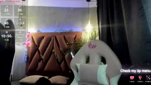 Snapshot of megan_inked_ chatting on March 2025 02:18:02 AM online show from March 2025 02:18:02 AM