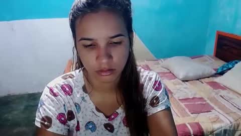 Snapshot of megan_little_ chatting on December 2024 04:58:01 PM amanda online show from December 2024 04:58:01 PM